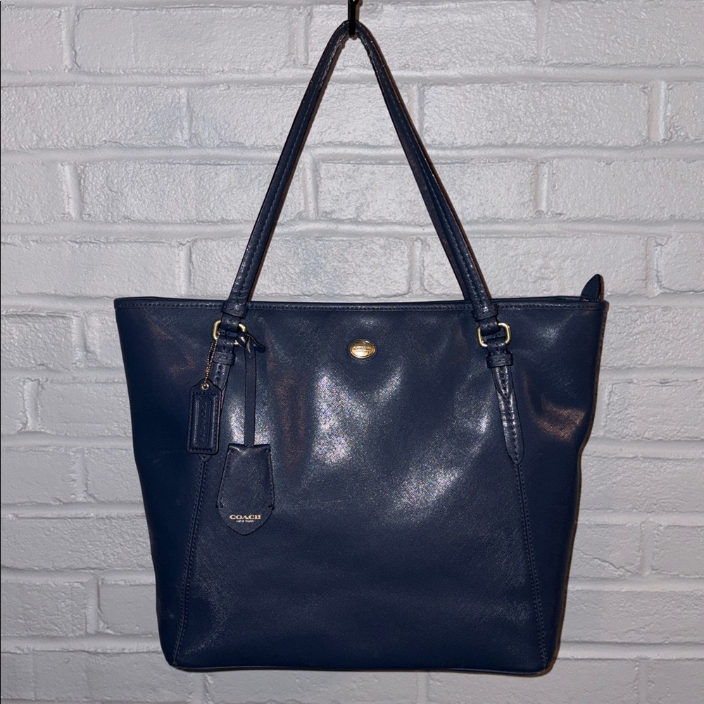 💙 Coach Peyton Leather Shoulder Bag/Purse in Dark Blue/Gold